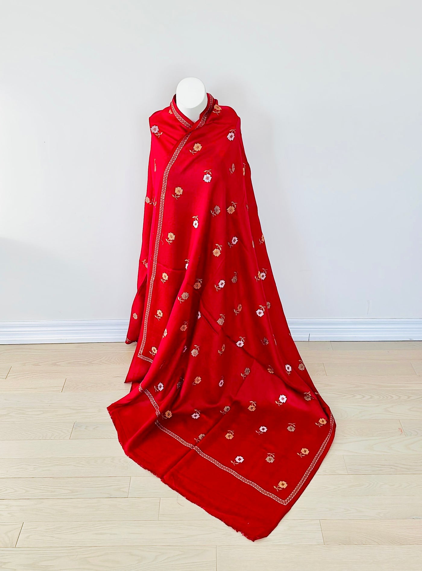 Elegant Red Pashmina Shawl with Floral Design