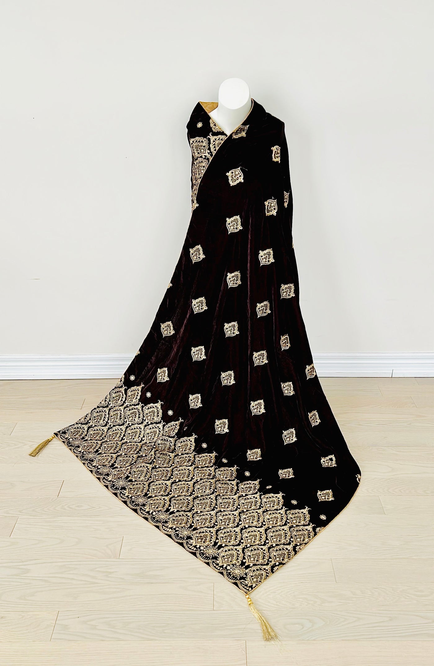 Luxurious Browish-Black Velvet Shawl with Floral Embroidery