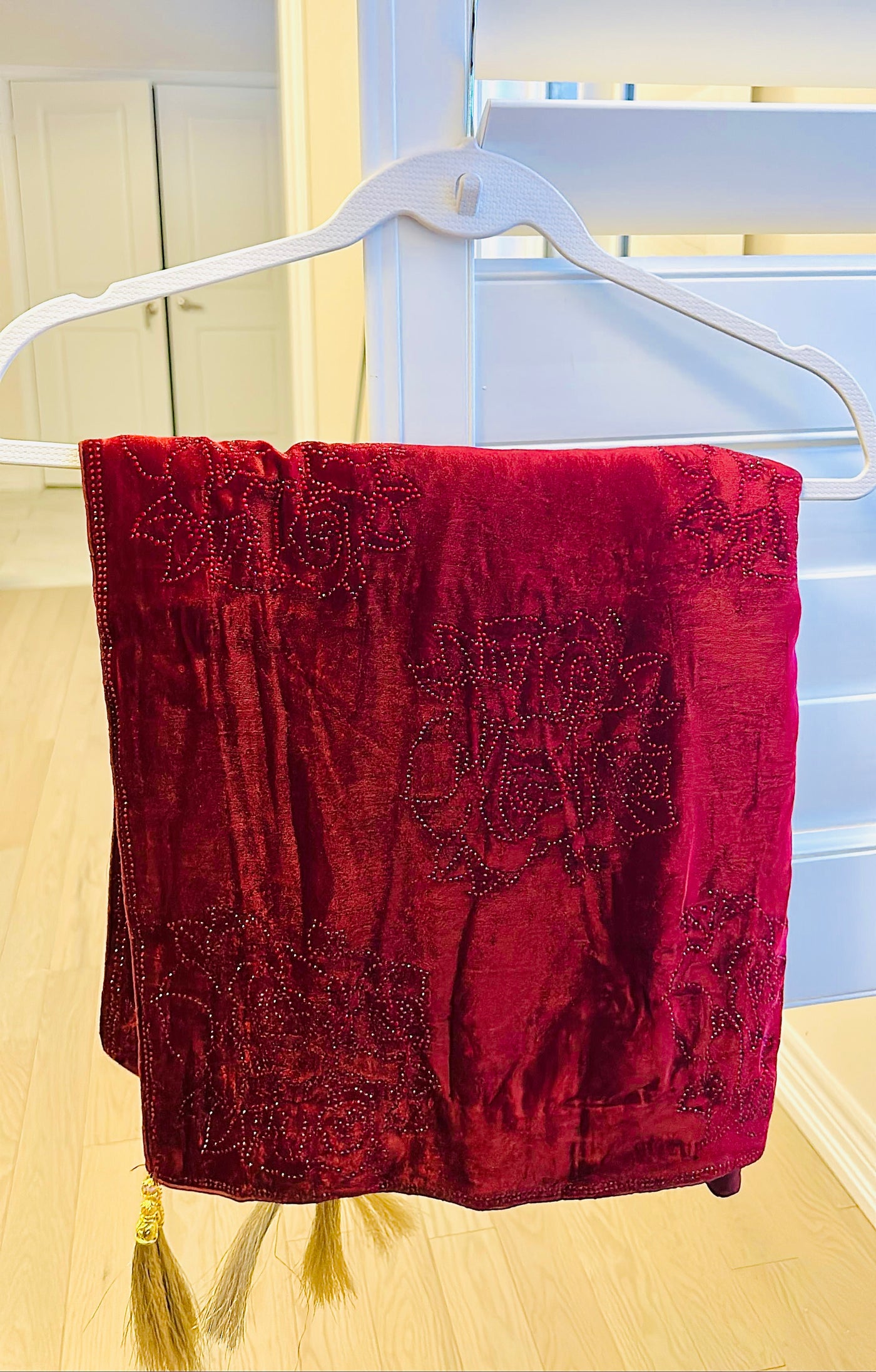 Classic Red Velvet Shawl – Simple and Elegant